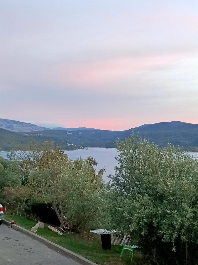 Les Haut Du Lac Sainte-Croix-de-Verdon Exteriör bild